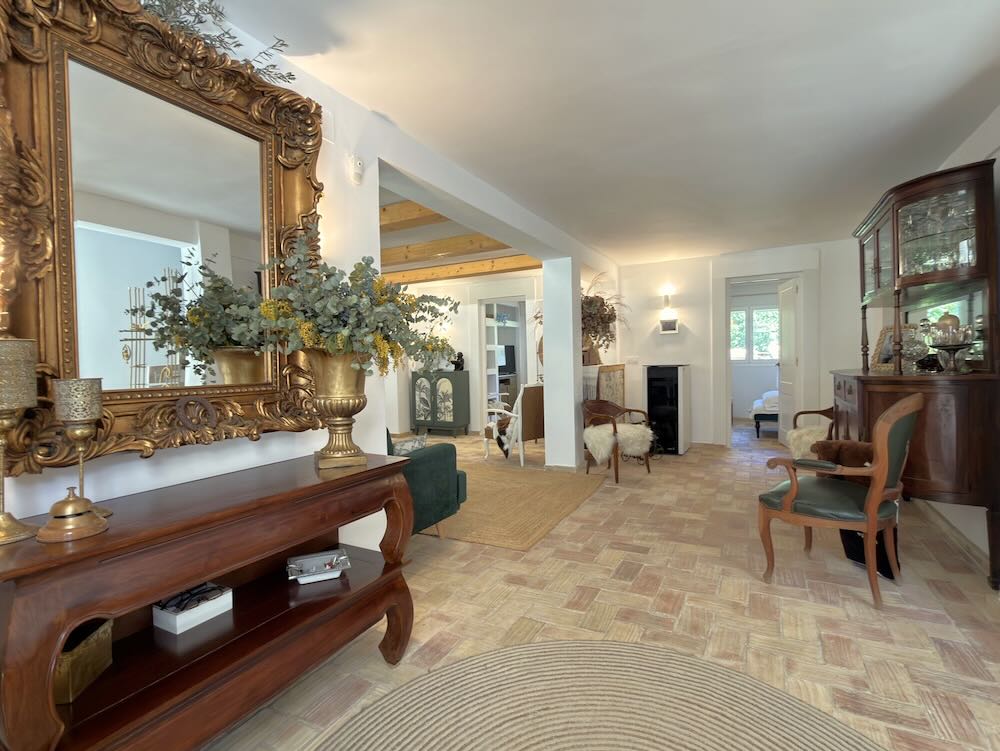 Property 2504 - Image 47